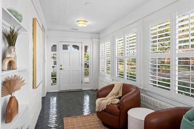 Under contract-accepting backup offers. Welcome to this charming on Palma Ceia Golf and Country Club in Florida - for sale on GolfHomes.com, golf home, golf lot