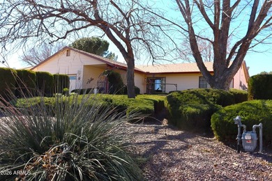 MANY FEATURES RECENTLY UPGRADED INCLUDING FLOORS, BATH; AARIZONA on Prescott Golf and Country Club in Arizona - for sale on GolfHomes.com, golf home, golf lot