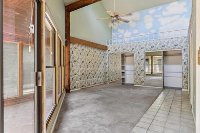 Discover this charming 2-bedroom, 2-bath home in Hideaway Lake on Hide-A-Way Lake Golf Course in Texas - for sale on GolfHomes.com, golf home, golf lot