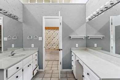 Discover this charming 2-bedroom, 2-bath home in Hideaway Lake on Hide-A-Way Lake Golf Course in Texas - for sale on GolfHomes.com, golf home, golf lot