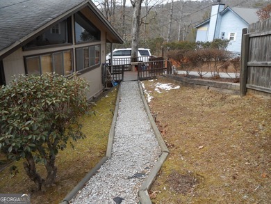 SELLER IS OFFERING UP TO $10,000.00 TOWARDS BUYERS CLOSING COST on Rabun Golf Club in Georgia - for sale on GolfHomes.com, golf home, golf lot