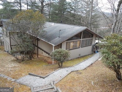 SELLER IS OFFERING UP TO $10,000.00 TOWARDS BUYERS CLOSING COST on Rabun Golf Club in Georgia - for sale on GolfHomes.com, golf home, golf lot