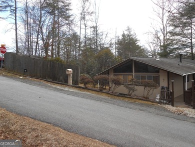 SELLER IS OFFERING UP TO $10,000.00 TOWARDS BUYERS CLOSING COST on Rabun Golf Club in Georgia - for sale on GolfHomes.com, golf home, golf lot