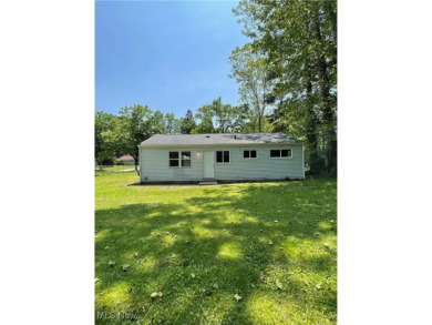 Charming and move-in ready, this 3-bedroom, 1-bath ranch in West on J. Edward Good Park Golf Course in Ohio - for sale on GolfHomes.com, golf home, golf lot