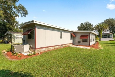 Under contract-accepting backup offers. This lovely 2/1 TURNKEY on El Diablo Executive Golf Course in Florida - for sale on GolfHomes.com, golf home, golf lot