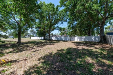 Discover an extraordinary opportunity to create your Florida on St. Petersburg Country Club in Florida - for sale on GolfHomes.com, golf home, golf lot