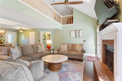 Welcome to this beautifully updated 4 bedroom, 3 bath on Canongate Golf Club in Georgia - for sale on GolfHomes.com, golf home, golf lot