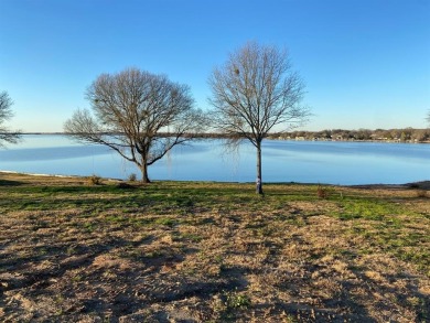 ABSOLUTELY BREATHTAKING VIEWS AND SUNSETS FROM THIS BEAUTIFUL on Cedar Creek Country Club in Texas - for sale on GolfHomes.com, golf home, golf lot