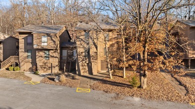 Adorable well cared for upper level 2 bed 2 bath condo located on Woodson Bend Resort in Kentucky - for sale on GolfHomes.com, golf home, golf lot