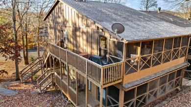 Adorable well cared for upper level 2 bed 2 bath condo located on Woodson Bend Resort in Kentucky - for sale on GolfHomes.com, golf home, golf lot
