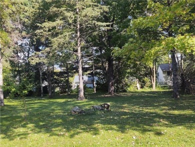 Large beautiful residential lot on west side of Eau Claire on Mill Run Golf Course in Wisconsin - for sale on GolfHomes.com, golf home, golf lot