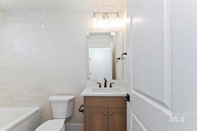 The Maple plan by Tresidio Homes is located in the breathtaking on Falcon Crest Golf Club in Idaho - for sale on GolfHomes.com, golf home, golf lot