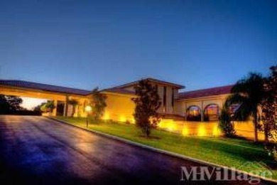 This waterfront 1792 sq ft 3 bedroom manufactured home is in 55+ on Schalamar Creek Golf and Country Club in Florida - for sale on GolfHomes.com, golf home, golf lot