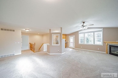 Beautifully maintained 2-bedroom, 2-bath townhome offering on  in ID - for sale on GolfHomes.com, golf home, golf lot