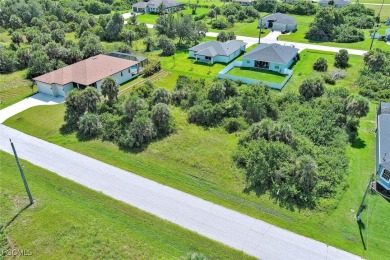 Exclusively presented by Sunland Real Estate: Fantastic on Rotonda Golf and Country Club The Palms Course in Florida - for sale on GolfHomes.com, golf home, golf lot