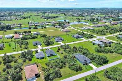 Exclusively presented by Sunland Real Estate: Fantastic on Rotonda Golf and Country Club The Palms Course in Florida - for sale on GolfHomes.com, golf home, golf lot