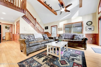 STR Opportunity! Approx 100k in revenues. Warm, inviting, and on Split Rock Resort and Country Club in Pennsylvania - for sale on GolfHomes.com, golf home, golf lot