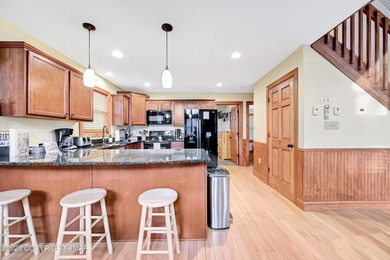 STR Opportunity! Approx 100k in revenues. Warm, inviting, and on Split Rock Resort and Country Club in Pennsylvania - for sale on GolfHomes.com, golf home, golf lot