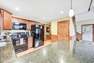 STR Opportunity! Approx 100k in revenues. Warm, inviting, and on Split Rock Resort and Country Club in Pennsylvania - for sale on GolfHomes.com, golf home, golf lot