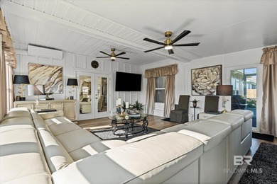 This is perfect house for entertaining. This beautifully on Glenlakes Golf Club in Alabama - for sale on GolfHomes.com, golf home, golf lot