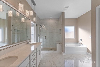 This is perfect house for entertaining. This beautifully on Glenlakes Golf Club in Alabama - for sale on GolfHomes.com, golf home, golf lot