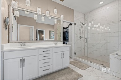 This is perfect house for entertaining. This beautifully on Glenlakes Golf Club in Alabama - for sale on GolfHomes.com, golf home, golf lot