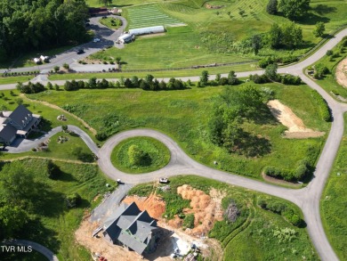 The Virginian neighborhood is the premiere golf community in on Virginian Golf Club in Virginia - for sale on GolfHomes.com, golf home, golf lot