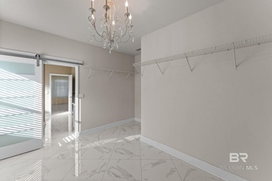 This is perfect house for entertaining. This beautifully on Glenlakes Golf Club in Alabama - for sale on GolfHomes.com, golf home, golf lot