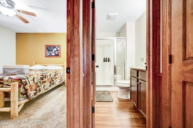 STR Opportunity! Approx 100k in revenues. Warm, inviting, and on Split Rock Resort and Country Club in Pennsylvania - for sale on GolfHomes.com, golf home, golf lot