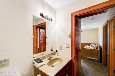 STR Opportunity! Approx 100k in revenues. Warm, inviting, and on Split Rock Resort and Country Club in Pennsylvania - for sale on GolfHomes.com, golf home, golf lot