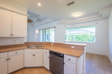 Beautiful 4-bedroom, 3-bathroom home on an oversized lot in on The Grand Club Cypress Course in Florida - for sale on GolfHomes.com, golf home, golf lot