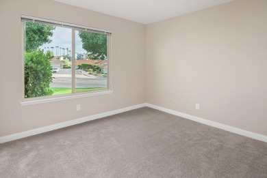 Range Price $600,000-$650,000. This spacious End-Unit functions on Oaks North Golf Course in California - for sale on GolfHomes.com, golf home, golf lot