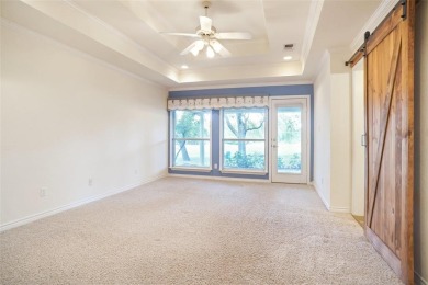 Welcome to this spacious 3 bedroom 2.1 bath 2 car garage in on The Club At Runaway Bay in Texas - for sale on GolfHomes.com, golf home, golf lot