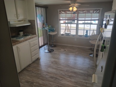 -- CHARMING 2 Bedroom / 1 Bath BEACH COTTAGE!! Located in the on Spessard Holland Golf Course in Florida - for sale on GolfHomes.com, golf home, golf lot