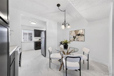 Live like you're on vacation every day in this completely on Lake Saint Louis Par 3 in Missouri - for sale on GolfHomes.com, golf home, golf lot