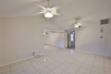 GREAT INVESTMENT OPPORTUNITY - FIXER UPPER IN SUN CITY CENTER! on Caloosa Greens Executive Golf Course in Florida - for sale on GolfHomes.com, golf home, golf lot