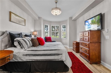 GOLF & LAKE VIEWS - UPDATED INTERIOR - BUNDLED GOLF MEMBERSHIP on Forest Glen Golf and Country Club in Florida - for sale on GolfHomes.com, golf home, golf lot