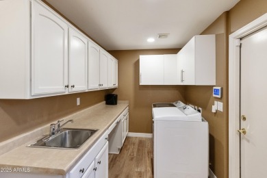 Welcome home to this bright and beautiful 3 bedroom 2 bath on Sun Lakes Country Club in Arizona - for sale on GolfHomes.com, golf home, golf lot