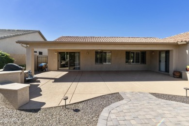 Welcome home to this bright and beautiful 3 bedroom 2 bath on Sun Lakes Country Club in Arizona - for sale on GolfHomes.com, golf home, golf lot