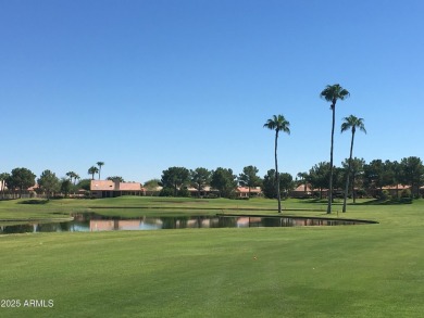 Welcome home to this bright and beautiful 3 bedroom 2 bath on Sun Lakes Country Club in Arizona - for sale on GolfHomes.com, golf home, golf lot