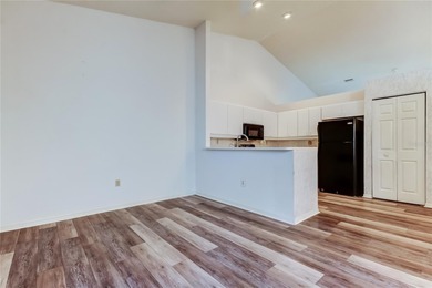 PRICE IMPROVEMENT!  VILLAS IN THIS NICHE SUBDIVISION RARELY COME on Beacon Woods Golf Club in Florida - for sale on GolfHomes.com, golf home, golf lot