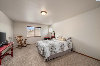 Tucked into Loden Greens, in the middle of Canyon Lakes.  Step on Canyon Lakes Golf Course in Washington - for sale on GolfHomes.com, golf home, golf lot