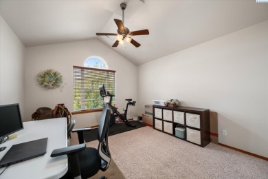Tucked into Loden Greens, in the middle of Canyon Lakes.  Step on Canyon Lakes Golf Course in Washington - for sale on GolfHomes.com, golf home, golf lot