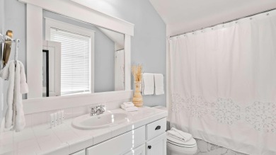 PRICED TO SELL!

Beautifully renovated Laurel Grove home.  An on Sandestin Golf and Beach Resort - Raven in Florida - for sale on GolfHomes.com, golf home, golf lot