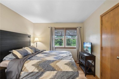 Prime location near Cedarholm Golf Course! This updated 2-bed on Roseville-Cedarholm Golf Club in Minnesota - for sale on GolfHomes.com, golf home, golf lot
