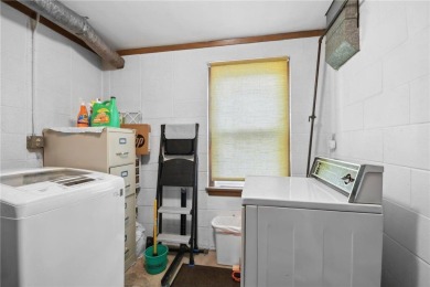 Prime location near Cedarholm Golf Course! This updated 2-bed on Roseville-Cedarholm Golf Club in Minnesota - for sale on GolfHomes.com, golf home, golf lot