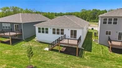 This bright and comfortable three-bedroom, two-bathroom ranch on Golf Club of Creekmoor in Missouri - for sale on GolfHomes.com, golf home, golf lot