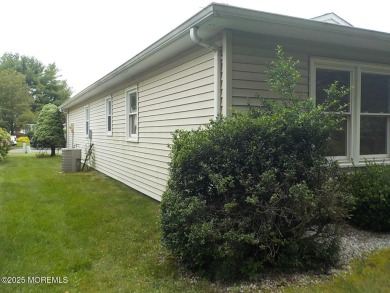 Beautiful 2-Bedroom, 2-Bath Home in Lions Head South 55+ on Lions Head Country Club in New Jersey - for sale on GolfHomes.com, golf home, golf lot