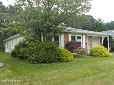 Beautiful 2-Bedroom, 2-Bath Home in Lions Head South 55+ on Lions Head Country Club in New Jersey - for sale on GolfHomes.com, golf home, golf lot
