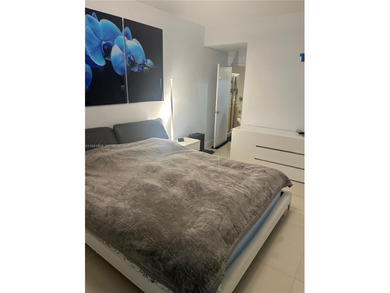 Experience luxury living from the 14th floor in this stunning on  in Florida - for sale on GolfHomes.com, golf home, golf lot